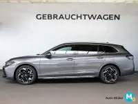 Gebraucht VW Passat R-line 150 PS (110 kW) 2025 Kombi