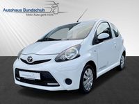 Gebraucht Toyota Aygo Cool 68 PS (50 kW) 2013 Pianosaweiß Kleinwagen
