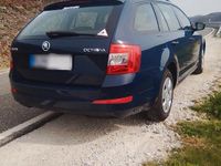 Usado Skoda Octavia 105 HP (77 kW) 2015 Azul Citadino