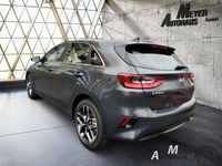 Neu Kia Ceed Spirit 140 PS (102 kW) 2025 Grau Kleinwagen