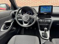 Gebraucht Toyota Yaris Cross 125 PS (91 kW) 2023 Rot SUV