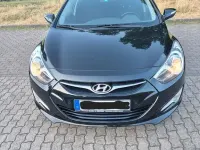 Gebraucht Hyundai i40 Style 136 PS (100 kW) 2011 Schwarz Kombi