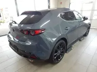 Neu Mazda 3 Homura-Line 140 PS (102 kW) 2026 Grau Limousine