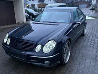 Gebraucht Mercedes E500 306 PS (225 kW) 2002 Blau Limousine