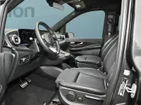 Gebraucht Mercedes V300 237 PS (174 kW) 2025 Grau Van / Kleinbus