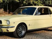 Gebraucht Ford V8 250 PS (183 kW) 1966 Gelb Coupé