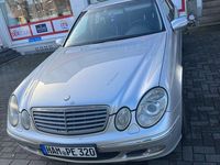 Second-hand Mercedes E320 224 CP (164 kW) 2004 Argintiu Berlinǎ