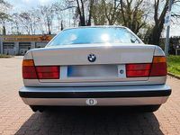 Gebraucht BMW 525 190 PS (139 kW) 1990 Silber Limousine