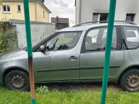 Gebraucht Skoda Roomster 69 PS (50 kW) 2011 Grau Van / Kleinbus