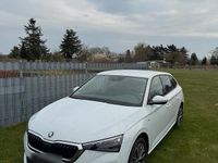 Gebraucht Skoda Scala 110 PS (80 kW) 2022 Weiß Kleinwagen