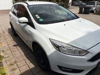 Second-hand Ford Focus Titanium 120 CP (88 kW) 2015 Alb Break