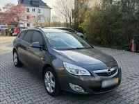 Gebraucht Opel Astra 140 PS (102 kW) 2011 Grau Kombi