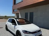 Second-hand VW Golf VII GTI 290 CP (213 kW) 2020 Alb Berlinǎ