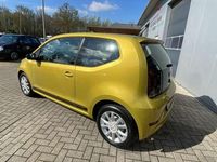 Gebraucht VW up! CLUB 135 PS (99 kW) 2017 Gelb Kleinwagen