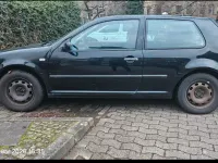 Gebraucht VW Golf IV 75 PS (55 kW) 2002 Schwarz Kleinwagen