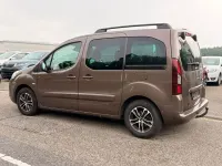 Gebraucht Peugeot TePee Family 111 PS (81 kW) 2012 Limousine