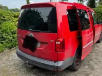 Gebraucht VW Caddy 122 PS (89 kW) 2017 Rot Van / Kleinbus
