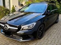 Gebraucht Mercedes CLA200 Shooting Brake Urban 156 PS (114 kW) 2017 Schwarz Kombi