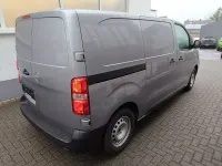 Neu Opel Vivaro-e Combi 120 PS (88 kW) 2025 Grau Van / Kleinbus