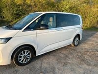 Begagnad VW Multivan Life 136 HK (100 kW) 2023 Vit Minibuss