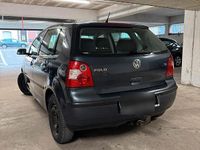Gebraucht VW Polo 75 PS (55 kW) 2002 Grau Kleinwagen