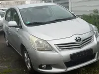 Gebraucht Toyota Verso Life 126 PS (92 kW) 2011 Silber Van / Kleinbus