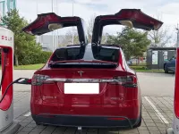 Gebraucht Tesla Model X 567 kW (772 PS) 2016 Rot SUV