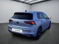 Gebraucht VW Golf VIII 131 PS (96 kW) 2022 Silber Kleinwagen