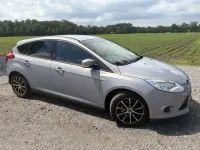 Gebraucht Ford Focus 105 PS (77 kW) 2011 Micastonesilber metallic Kleinwagen