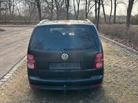 Gebraucht VW Touran 140 PS (102 kW) 2007 Schwarz Van / Kleinbus