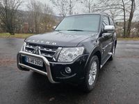 Gebraucht Mitsubishi Pajero Edition 200 PS (147 kW) 2014 Schwarz SUV