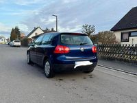 Gebraucht VW Golf IV 80 PS (58 kW) 2004 Blau Kleinwagen