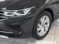 Gebraucht VW Tiguan Elegance 150 PS (110 kW) 2023 Uranograu (grau) SUV