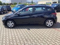 Gebraucht Hyundai i20 Select 84 PS (61 kW) 2022 Schwarz Limousine