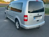 Gebraucht VW Caddy Maxi 105 PS (77 kW) 2009 Silber Van / Kleinbus
