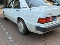 Gebraucht Mercedes 190 108 PS (79 kW) 1992 Weiß Limousine