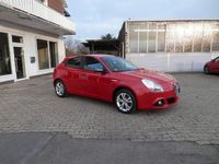 Gebraucht Alfa Romeo Giulietta Impression 120 PS (88 kW) 2014 Rot Limousine