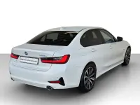 Gebraucht BMW 320e Advantage 204 PS (150 kW) 2022 Weiß Limousine