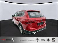 Gebraucht VW Tiguan Allspace Elegance 150 PS (110 kW) 2023 Kings red metallic SUV