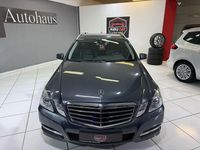 Gebraucht Mercedes E250 204 PS (150 kW) 2010 Grau Kombi