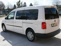 Gebraucht VW Caddy Maxi Trendline 125 PS (91 kW) 2018 Candyweiß Van / Kleinbus