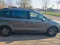 Gebraucht VW Sharan Comfortline 150 PS (110 kW) 2017 Grau Van / Kleinbus