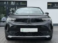 Gebraucht Opel Mokka Elegance 131 PS (96 kW) 2023 Diamant schwarz/karbon schwarz SUV