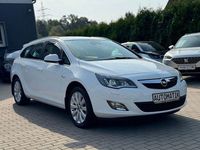 Gebraucht Opel Astra Innovation 140 PS (102 kW) 2012 Weiß Kombi