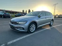 Gebraucht VW Passat 150 PS (110 kW) 2022 Silber Kombi