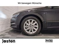 Gebraucht Skoda Superb Style 150 PS (110 kW) 2024 Blackmagic perleffekt Kombi