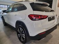 Gebraucht Mercedes GLA250 Progressive 224 PS (164 kW) 2021 Weiß SUV