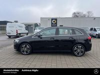 Gebraucht Mercedes B180 Progressive 136 PS (100 kW) 2024 Lack kosmosschwarz Van / Kleinbus