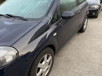 Gebraucht Fiat Punto Pop 69 PS (50 kW) 2012 Blau Kleinwagen