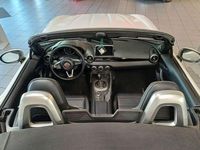 Gebraucht Fiat 124 Spider Lusso 140 PS (102 kW) 2017 Gelato weiß Cabrio